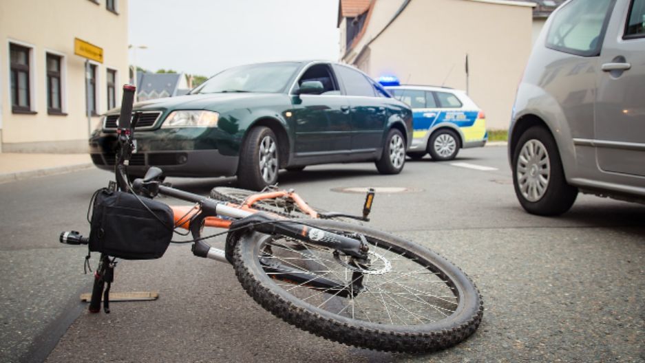 Un Accidente sin culpa de patinetes eléctricos y bicicletas en España cada 27 horas